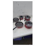 8 Pc Pots & Pans w/ Lids, Red*used