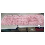 NEW 88" x 102" Fuax Fur Blanket, Pink