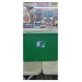 Sterilite 32 Gal Tote w/ Lid, Green *used