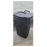 45 Gal Wheeled Garbage Can w/ Lid, Black