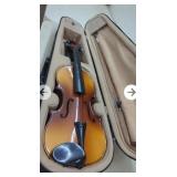 Violin in Case may need a new Bow*previously