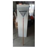 Very Nice Tru Tough Leaf Rake