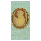 *Estate *  Cameo Brooch