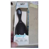 New Wet Brush Original Detangler Hair Brush:
