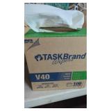 Task Brand V40    Wipers ( Shop Towels)   Box of