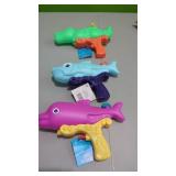 3 New Animal Water squirters All Different Colors