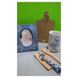 New Dolly Parton Kitchen Items & Photo. cookbook