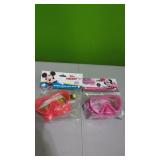 New Mickey and Minnie Mouse Childs Swim Masks