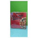 (60 Pc)  24OZ  Milk & Dark Chocolate Collection