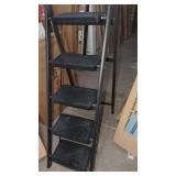 5 Step Aluminum Folding Step Ladder.    4th Step