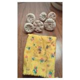 VTG 6 COOKIE MOLD STAMPS Clay Hand molded