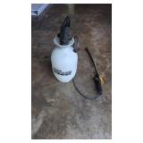 Bleach & chemical sprayer