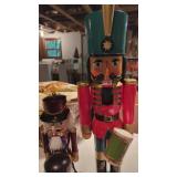 5 Wood Nutcrackers  All Different Sizes