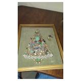 Vintage Jewelry Christmas Tree. Few loose Pieces