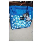 New Igloo  9 Can Soft Cooler