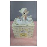 (319) "Angela On Earth" Figurine