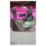 New Igloo Real Tree 9 Can Soft Cooler