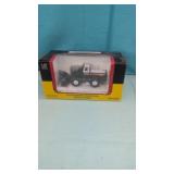 (2007) 1:87 International Harvester 560 Pay