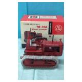International TD-14A   Diesel Crawler. 1:16 scale