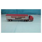 1:64 Massey - Ferguson Tractors Semi Truck and