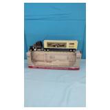 (1995) 1:64 AGCO  Allis Peterbilt 379