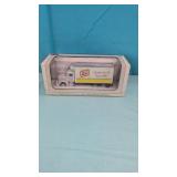 (2002) Oscar Mayer Peterbilt  385 Limited Edition