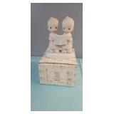 1980 Precious Moments " Peace On Earth " Figurine