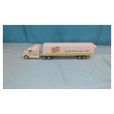 1:64. Die Cast OSCAR MAYER Tractor & Trailer