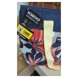 New Igloo Soft Cooler Zipper Top Holds 9 Cans