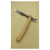 Antique Small Straight Razor Robeson Shuredge