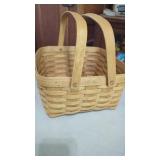 Estate 2005 Square Longaberger Basket 12" x 12".