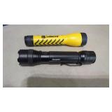 2 Pocket Flashlights Energizer With Several
