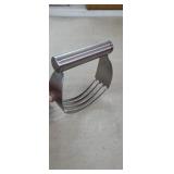 Pastry Tool/Masher Stainless Steel *used, in