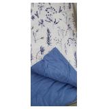 3 Pc Full/Queen Comforter & 2 Pillowcases, Blue &