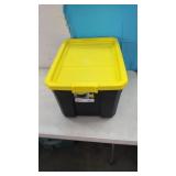 19 Gallon Sterlite Black & Yellow Stackable