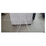 Estate Indoor/ Outdoor Clothes Drying Rack,