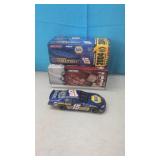 1:24 Michael Waltrip Scale Stock Car in Box