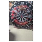 New Magnetic Dartboard with 6 Darts op