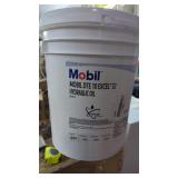 5 Gallon Mobil Hydraulic Oil
