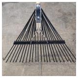 24" Metal Tine Leaf Rake Wood Handle Good