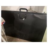 Large artist portfolio holder - includes contents