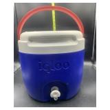 Igloo 2 gallon drink cooler