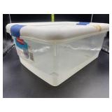 Rubbermaid clear tote with lid 12 qt