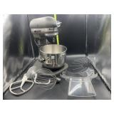 Proline kitchen aid mixer with attachments-