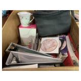 Mary Kay mugs, travel bags, independent beauty