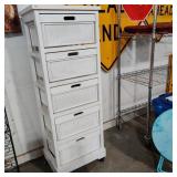 5 Drawer Chest. Wicker Look Front & Top Good