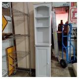 White Cabinet Bottom door needs 1 latch to hold