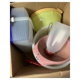 Misc Tupperware bowls, cake covers, and more