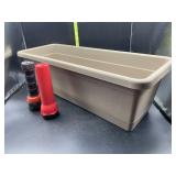 2 flashlights and 24 inch planter box