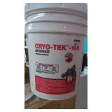 5 Gallon Cryo-Tek 100 Antifreeze